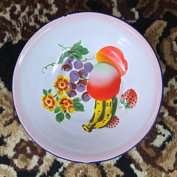 Vintage Other - 1950s Enamel Fruit Bowl Kitchen Decor Floral 50s Lucky Elephant